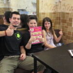 Asi jsme se jí líbili, tak si nás chtěla vyfotit