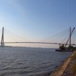 Vede ve městě Can Tho přes jedno z ramen Mekongu