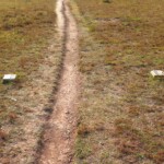 Vyznačená odminovaná stezka