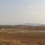 Okolí Phonsavan, prakticky každý den jsme slyšeli nějaký výbuch