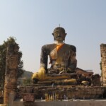 Budha z roku 1564 v Muang Khoun