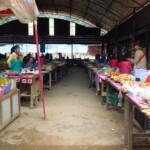 Market po cestě do Luang Namtha